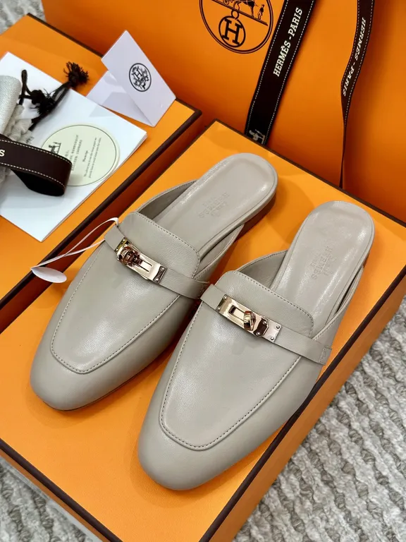 Hermes Shoe 